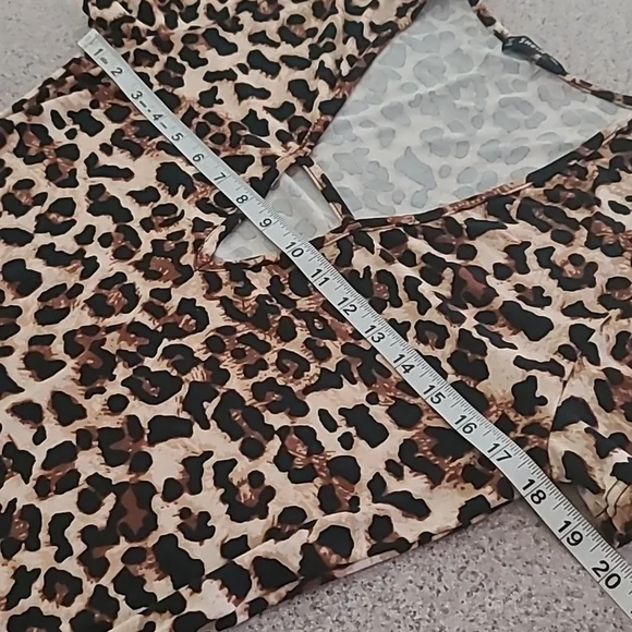 Animal Print Bodysuit Top Leopard Print Brown Black Stretch like New Size 0XL - Picture 9 of 14